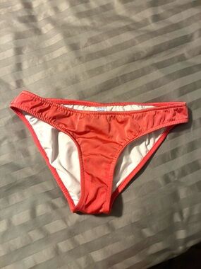 NEW Venus bikini bottoms size 10